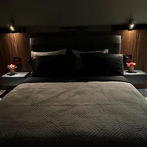 https://la-mirage-apartament-01.hotels-in-tirana.com