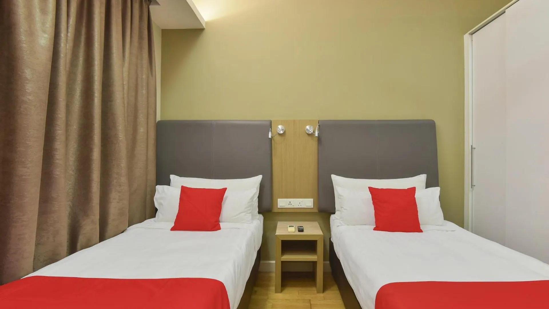 Sunday Hotel Near Petronas Twin Tower Formerly Suasana Suites Kuala Lumpur 0*,